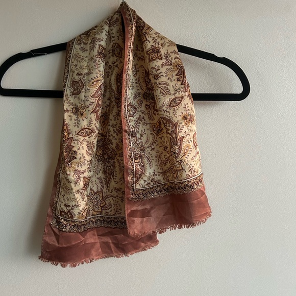 Vintage Paisley Print hair Scarf in Cream and Brown - Picture 4 of 4